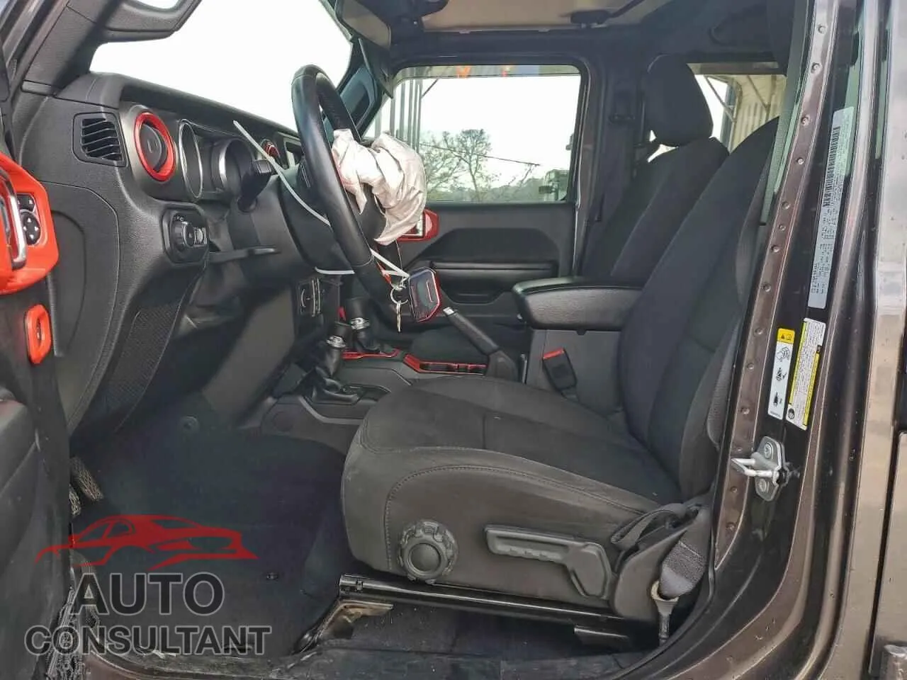 2018 JEEP WRANGLER Damaged VIN 1C4HJXDG7JW108453 – exterior detail