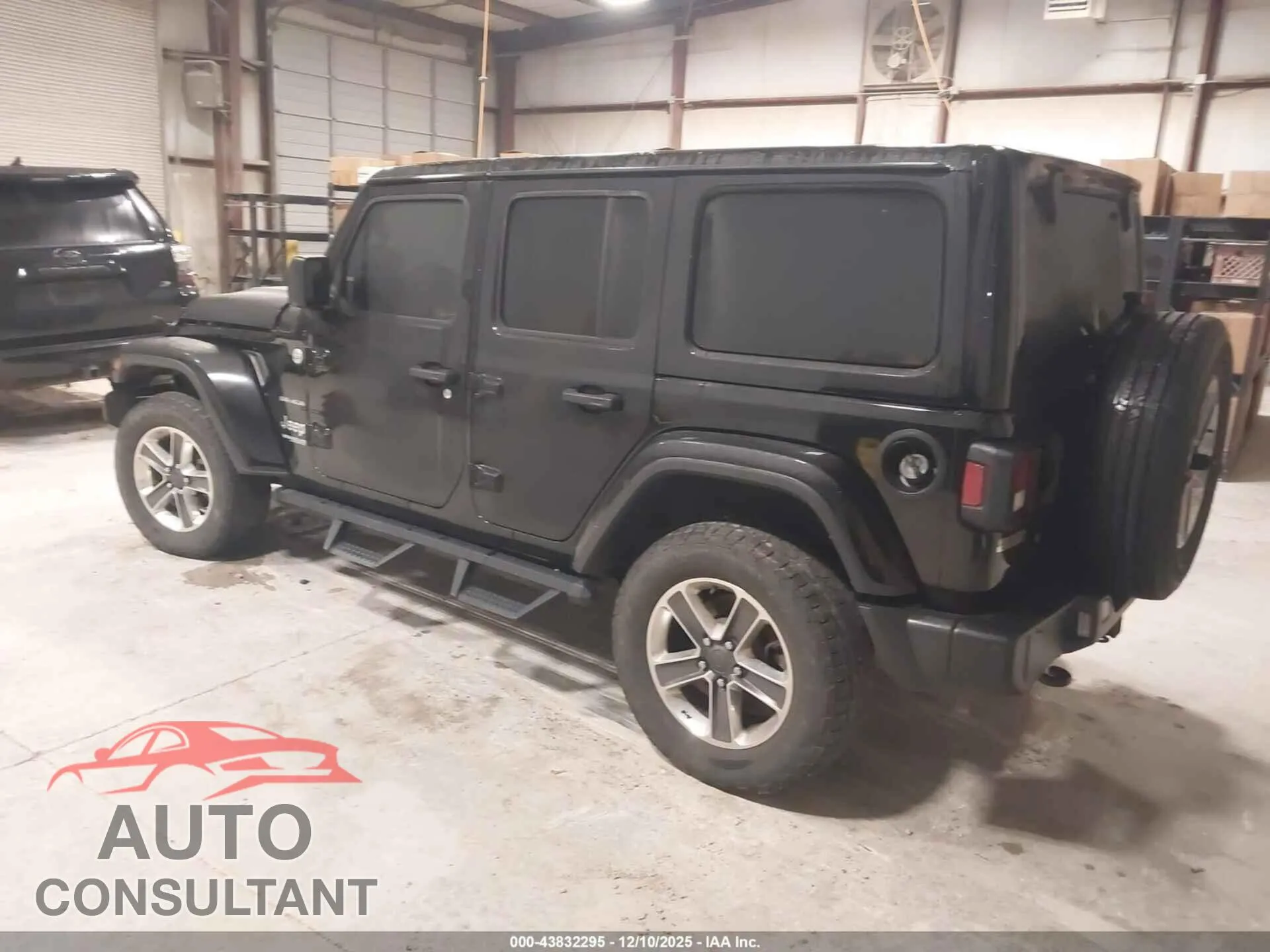 2018 JEEP WRANGLER UNLIMITED Damaged VIN 1C4HJXEG5JW105050 – side profile