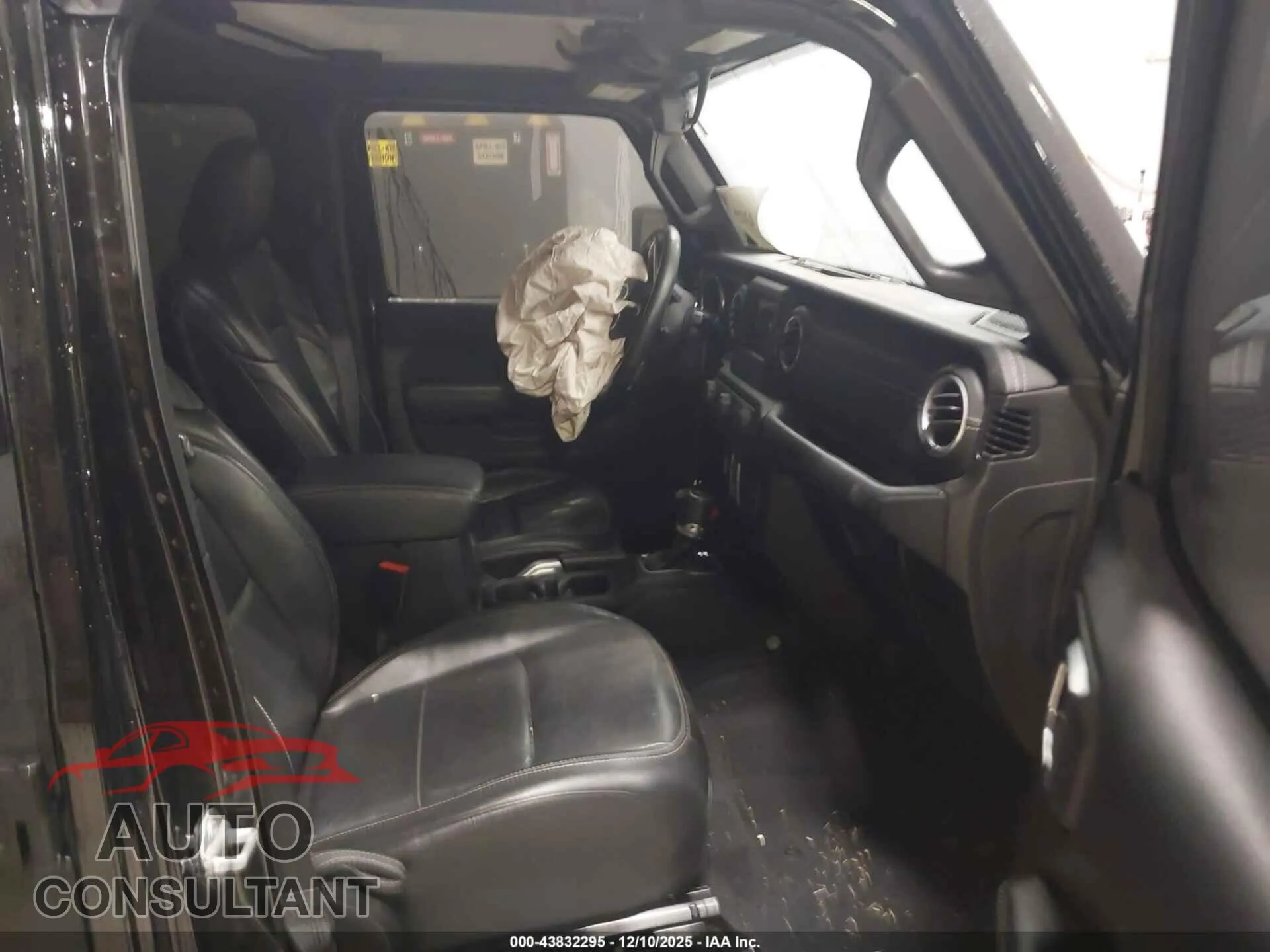 2018 JEEP WRANGLER UNLIMITED Damaged VIN 1C4HJXEG5JW105050 – interior seats