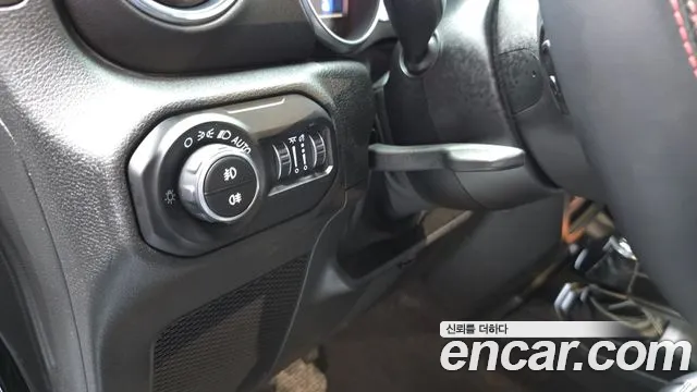 2019 Jeep Wrangler (Jl) 2.0 Overland 4door Sold VIN 1C4HJXEN3KW675127 – front exterior