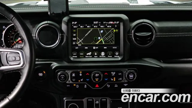 2021 Jeep Wrangler (Jl) 2.0 Overland 4door Sold VIN 1C4HJXEN4MW632211 – front exterior