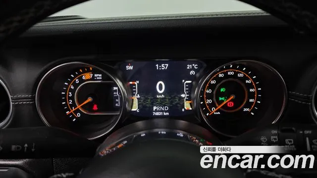 2022 Jeep Wrangler (JL) 2.0 Overland 4Door Sold VIN 1C4HJXEN5NW280080 – engine bay