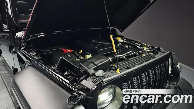 2022 Jeep Wrangler (JL) 2.0 Rubicon Power Top 4Door Sold VIN 1C4HJXFN6NW141218 – trunk area