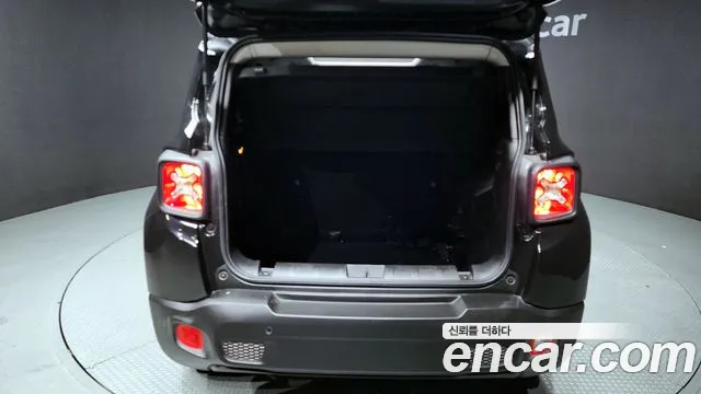 2021 Jeep Renegade 2.4 Longitude Sold VIN 1C4NJCBB5MPM66605 – trunk area 2021 Jeep Renegade 2.4 Longitude Sold VIN 1C4NJCBB5MPM66605 – trunk area
