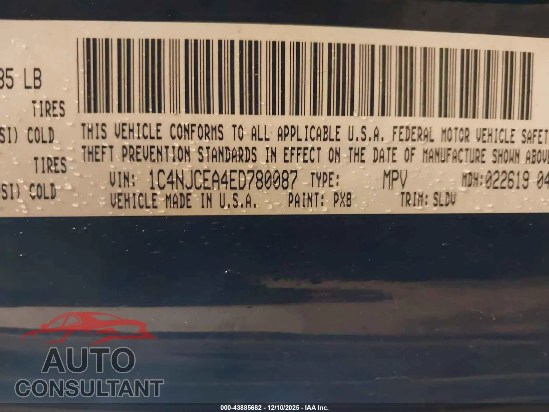 2014 JEEP COMPASS Damaged VIN 1C4NJCEA4ED780087 – trunk area