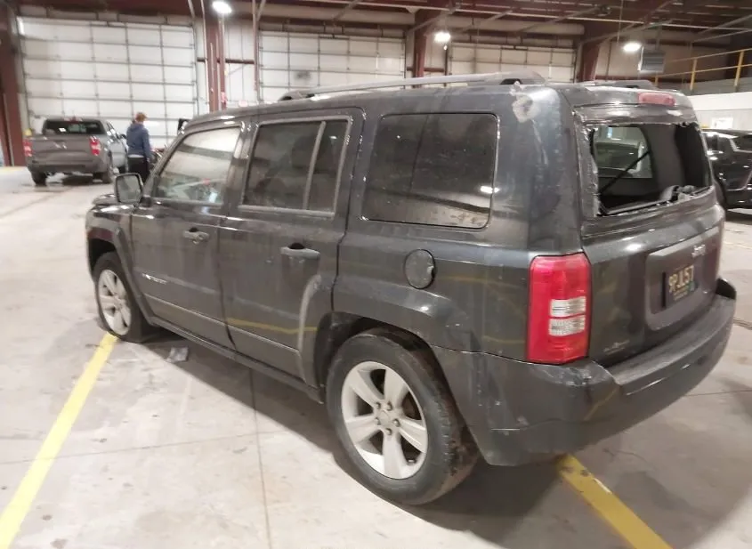2016 JEEP PATRIOT Used VIN 1C4NJPBB0GD590519 – photo 12