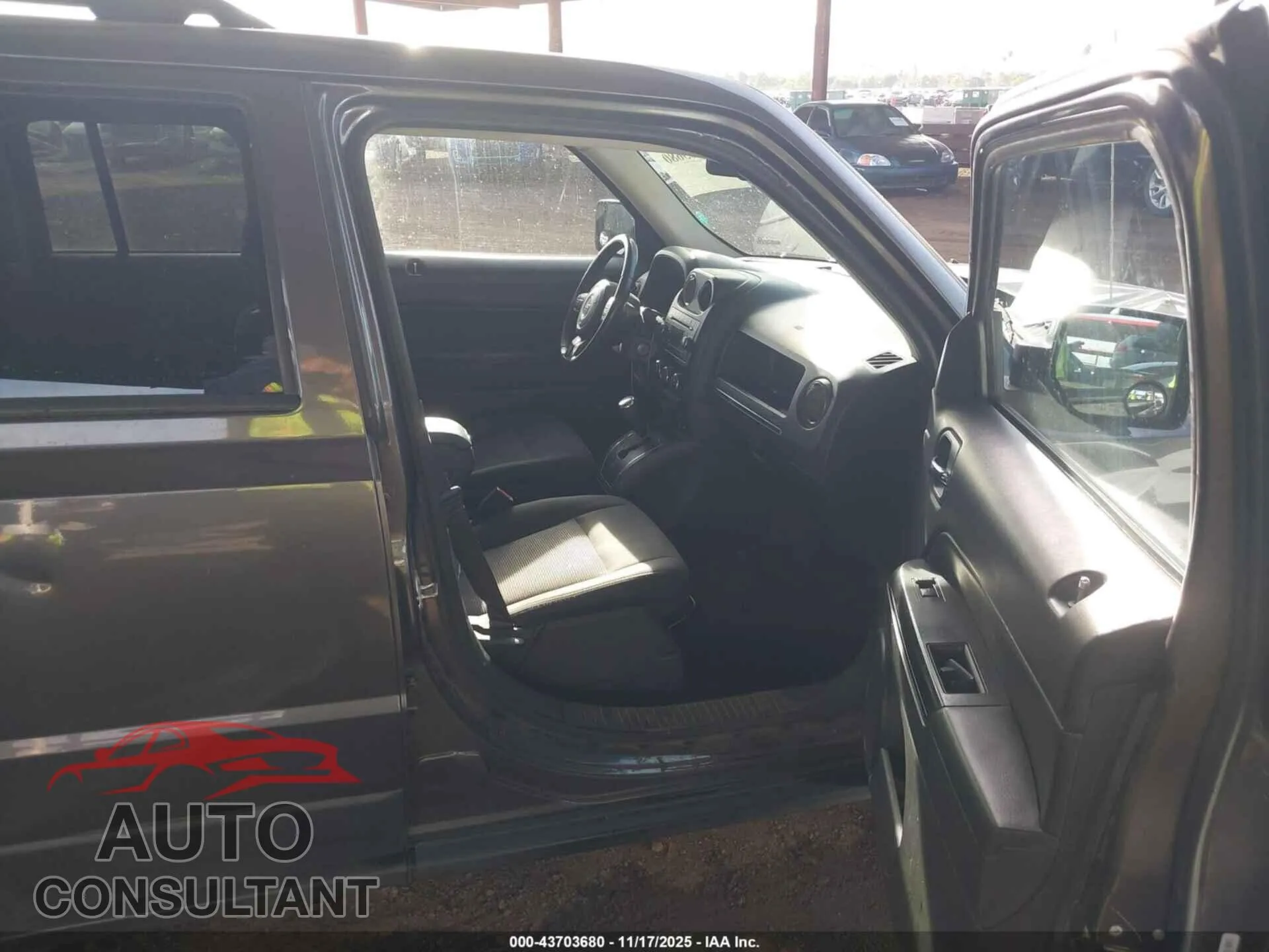 2016 JEEP PATRIOT Damaged VIN 1C4NJPFA2GD719586 – interior seats