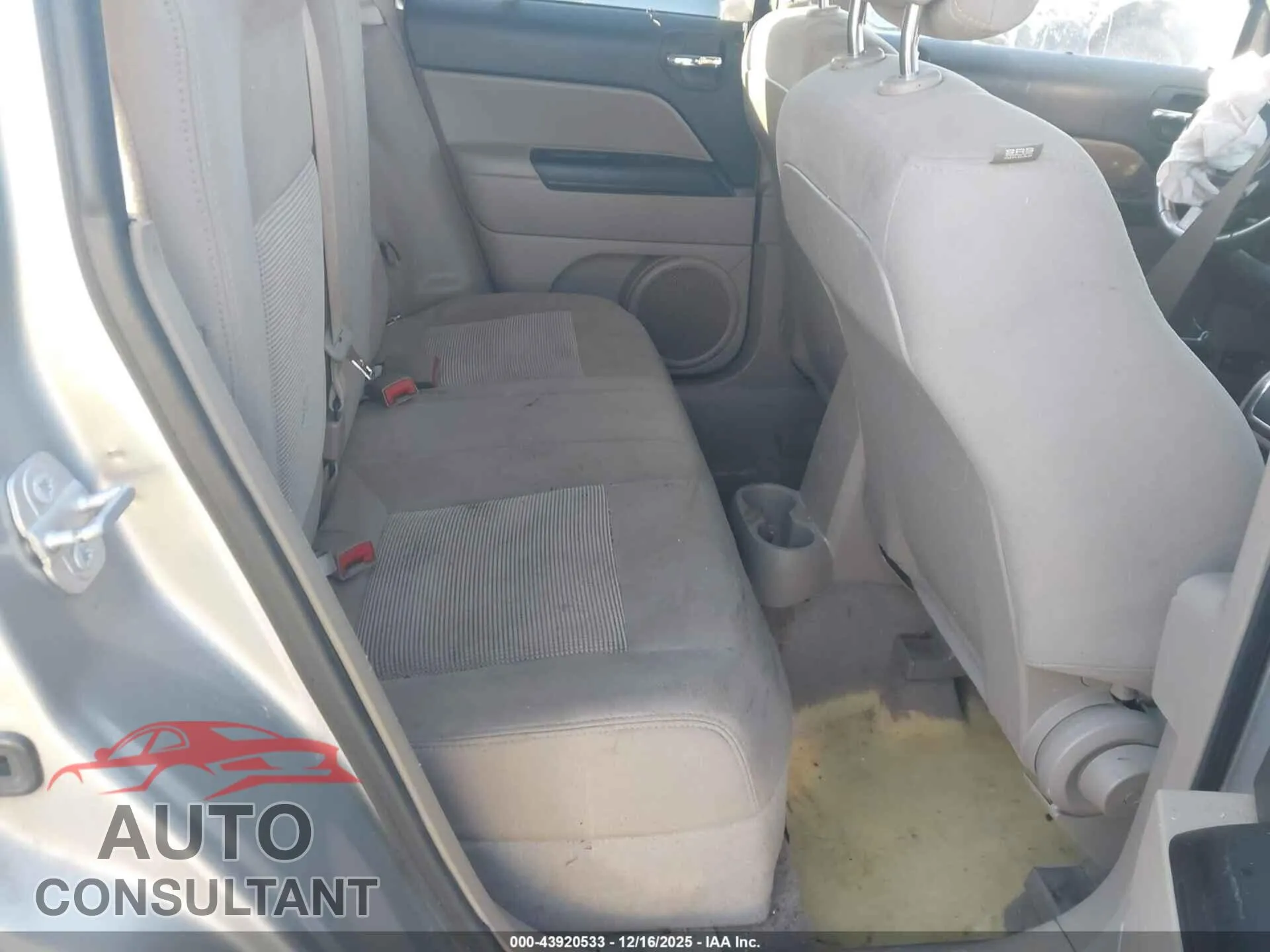 2016 JEEP PATRIOT Damaged VIN 1C4NJPFB9GD738323 – undercarriage