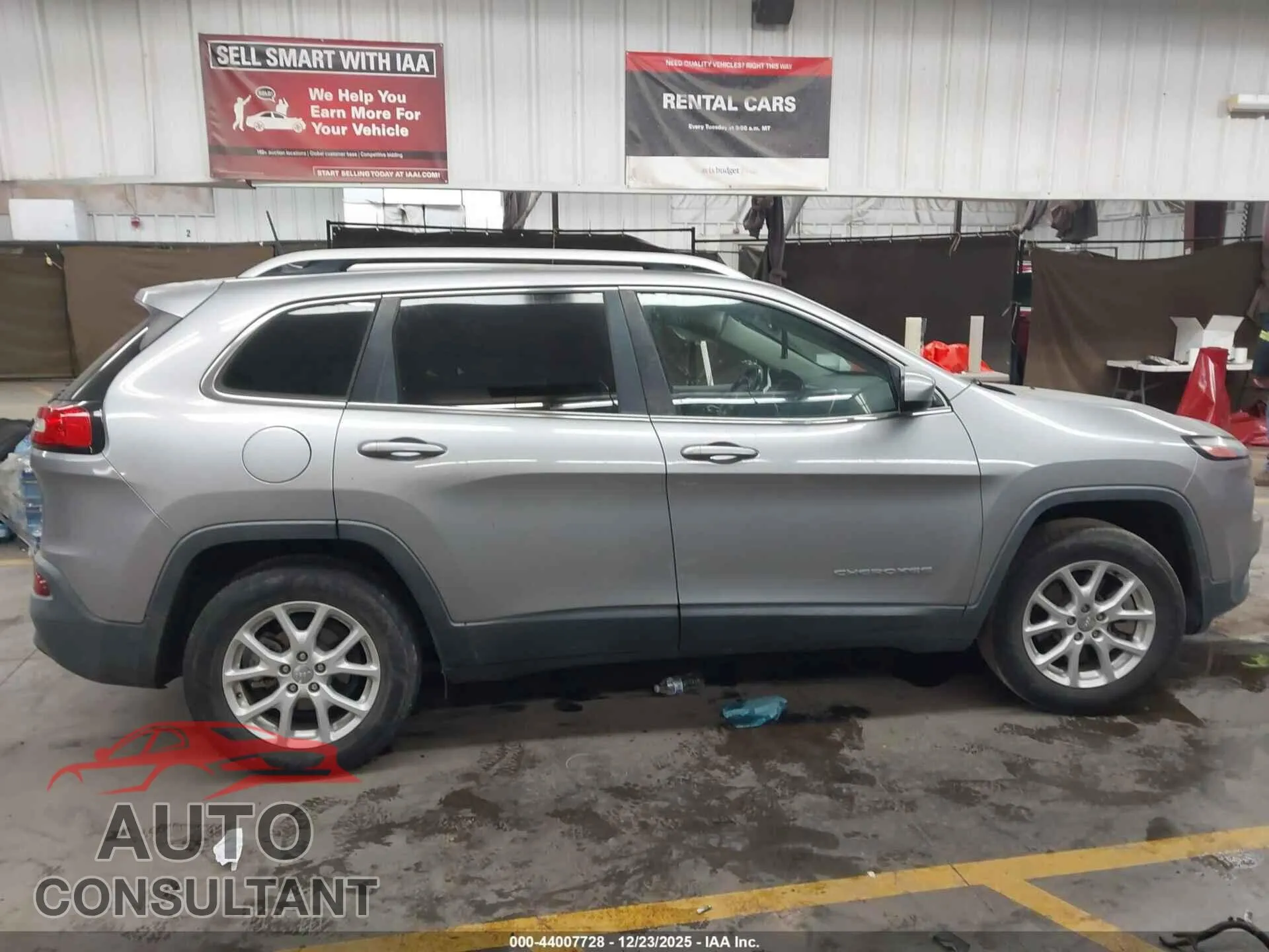 2017 JEEP CHEROKEE Damaged VIN 1C4PJLCBXHW661571 – photo 13