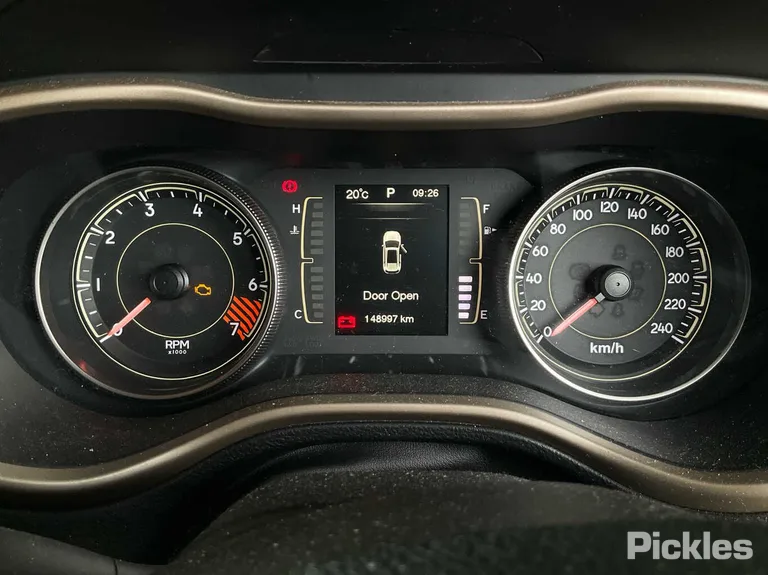 2014 Jeep Cherokee VIN 1C4PJLEBXEW218006