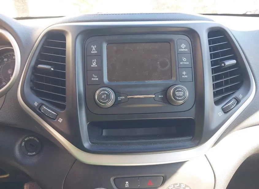 2017 JEEP Cherokee Used VIN 1C4PJMAB4HW581093 – undercarriage