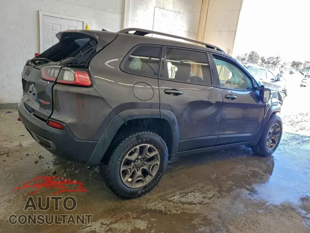 2020 JEEP CHEROKEE Damaged VIN 1C4PJMBX1LD566825 – side profile