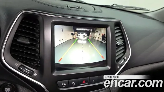 2019 Jeep Cherokee (KL) 2.4 Longitude High AWD Sold VIN 1C4PJMCB2KD462992 – interior seats 2019 Jeep Cherokee (KL) 2.4 Longitude High AWD Sold VIN 1C4PJMCB2KD462992 – interior seats