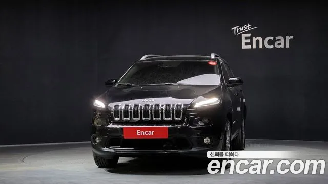 2018 Jeep Cherokee (KL) 2.4 Longitude High AWD Sold VIN 1C4PJMCB4JD512774 – trunk area 2018 Jeep Cherokee (KL) 2.4 Longitude High AWD Sold VIN 1C4PJMCB4JD512774 – trunk area