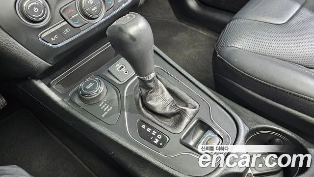 2019 Jeep Cherokee (KL) 2.4 Longitude High AWD Sold VIN 1C4PJMCB8KD329444 – front exterior 2019 Jeep Cherokee (KL) 2.4 Longitude High AWD Sold VIN 1C4PJMCB8KD329444 – front exterior
