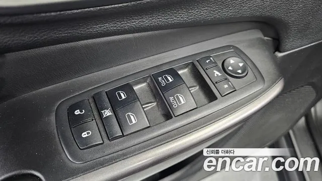 2019 Jeep Cherokee (KL) 2.4 Longitude High AWD Sold VIN 1C4PJMCB8KD329444 – side profile 2019 Jeep Cherokee (KL) 2.4 Longitude High AWD Sold VIN 1C4PJMCB8KD329444 – side profile