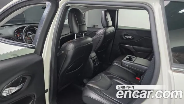 2019 Jeep Cherokee (KL) 2.4 Longitude High AWD Sold VIN 1C4PJMCB9KD125008 – photo 31