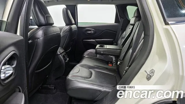 2019 Jeep Cherokee (KL) 2.4 Longitude High AWD Sold VIN 1C4PJMCBXKD125048 – photo 26