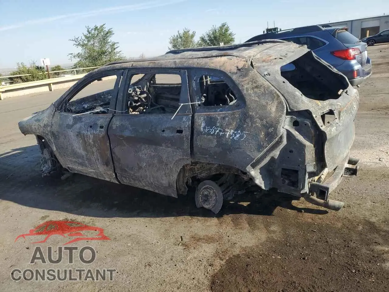 2014 JEEP GRAND CHER Damaged VIN 1C4PJMCS9EW321829 – rear exterior