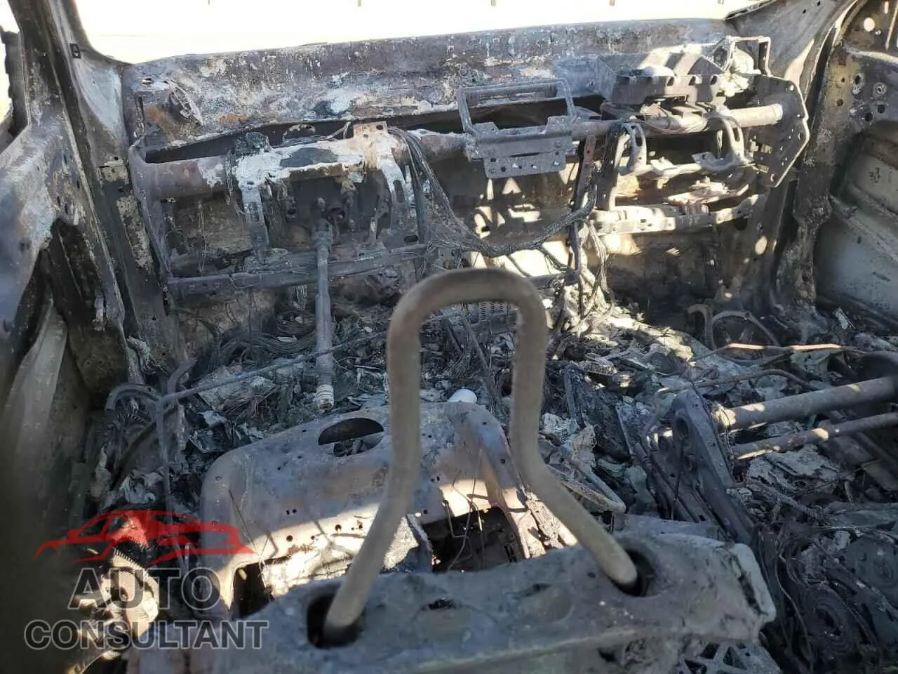 2014 JEEP GRAND CHER Damaged VIN 1C4PJMCS9EW321829 – undercarriage