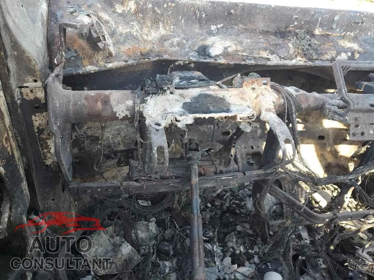 2014 JEEP GRAND CHER Damaged VIN 1C4PJMCS9EW321829 – trunk area