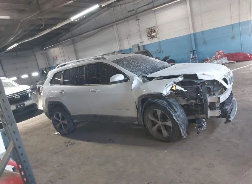 2019 JEEP Cherokee Used VIN 1C4PJMDX6KD166383 – exterior detail