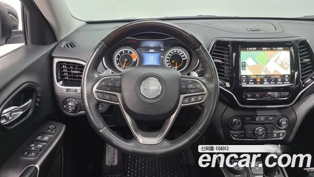 2021 Jeep Cherokee (KL) 3.2 Overland AWD Sold VIN 1C4PJMJX4MD152392 – exterior detail 2021 Jeep Cherokee (KL) 3.2 Overland AWD Sold VIN 1C4PJMJX4MD152392 – exterior detail