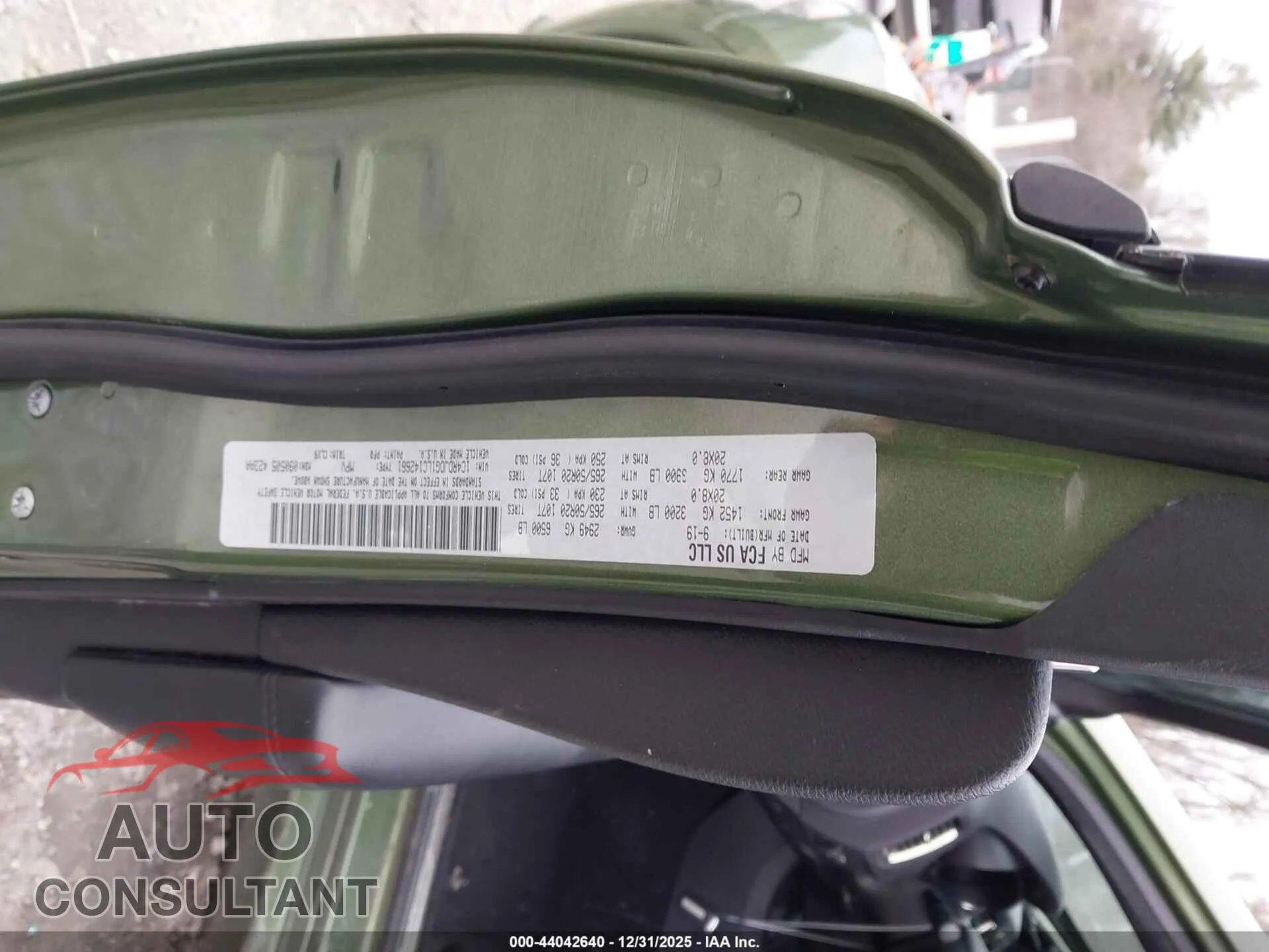 2020 DODGE DURANGO Damaged VIN 1C4RDJDG1LC142661 – trunk area