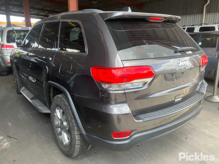 2013 Jeep Grand Cherokee Damaged VIN 1C4RJEEG1EC117681 – dashboard