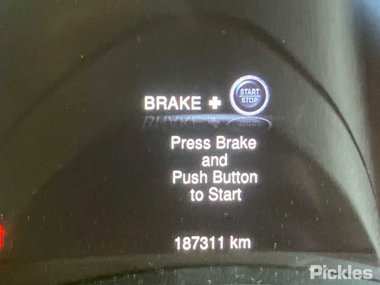 2013 Jeep Grand Cherokee Damaged VIN 1C4RJEEG1EC117681 – photo 16