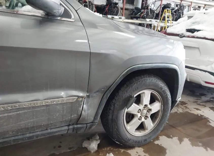 2012 JEEP Grand Cherokee Used VIN 1C4RJFAG8CC245375 – engine bay