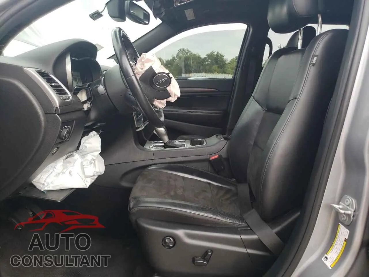 2018 JEEP GRAND CHER Damaged VIN 1C4RJFAG8JC464883 – exterior detail 2018 JEEP GRAND CHER Damaged VIN 1C4RJFAG8JC464883 – exterior detail