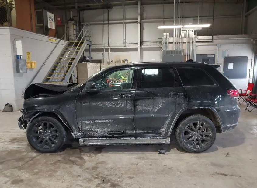 2018 JEEP Grand Cherokee Used VIN 1C4RJFAG8JC475429 – side profile