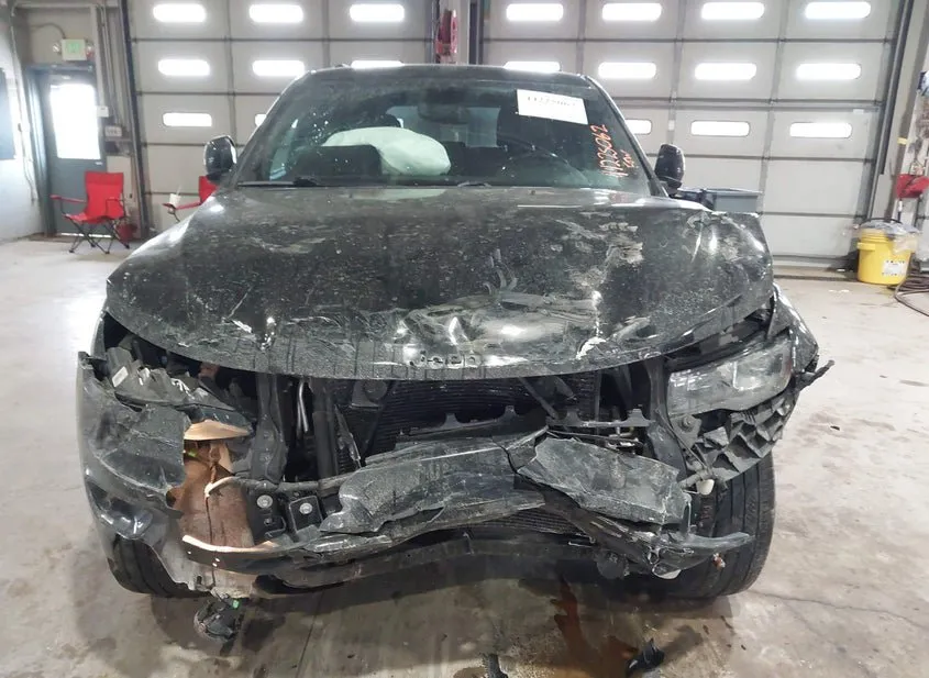 2018 JEEP Grand Cherokee Used VIN 1C4RJFAG8JC475429 – photo 16