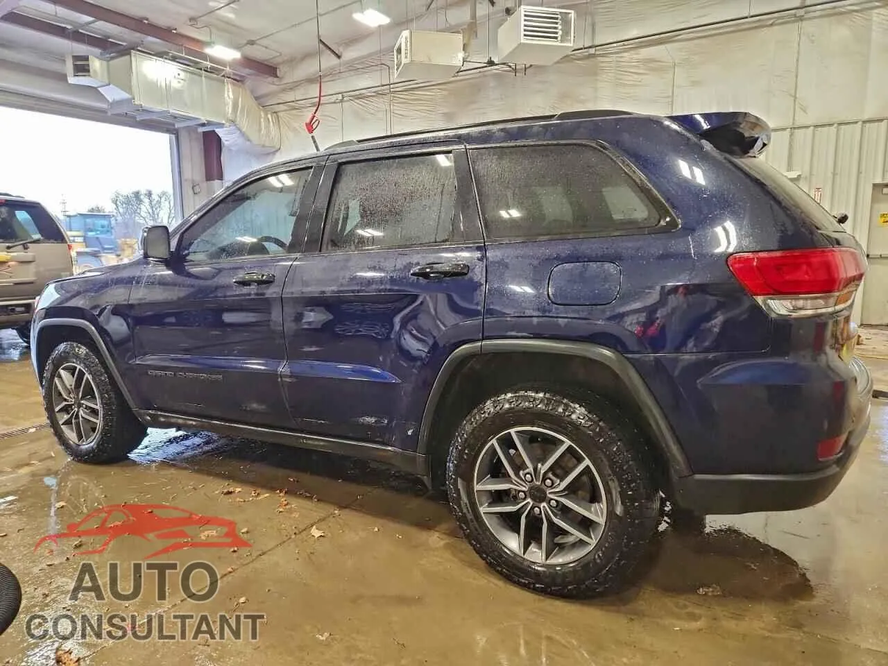 2017 JEEP GRAND CHER Damaged VIN 1C4RJFBG0HC884999 – rear exterior