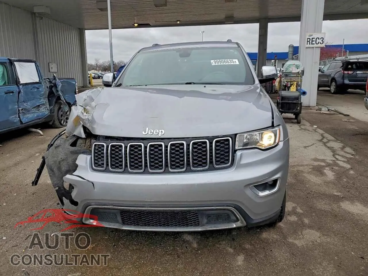 2019 JEEP GRAND CHER Damaged VIN 1C4RJFBG4KC715074 – interior seats