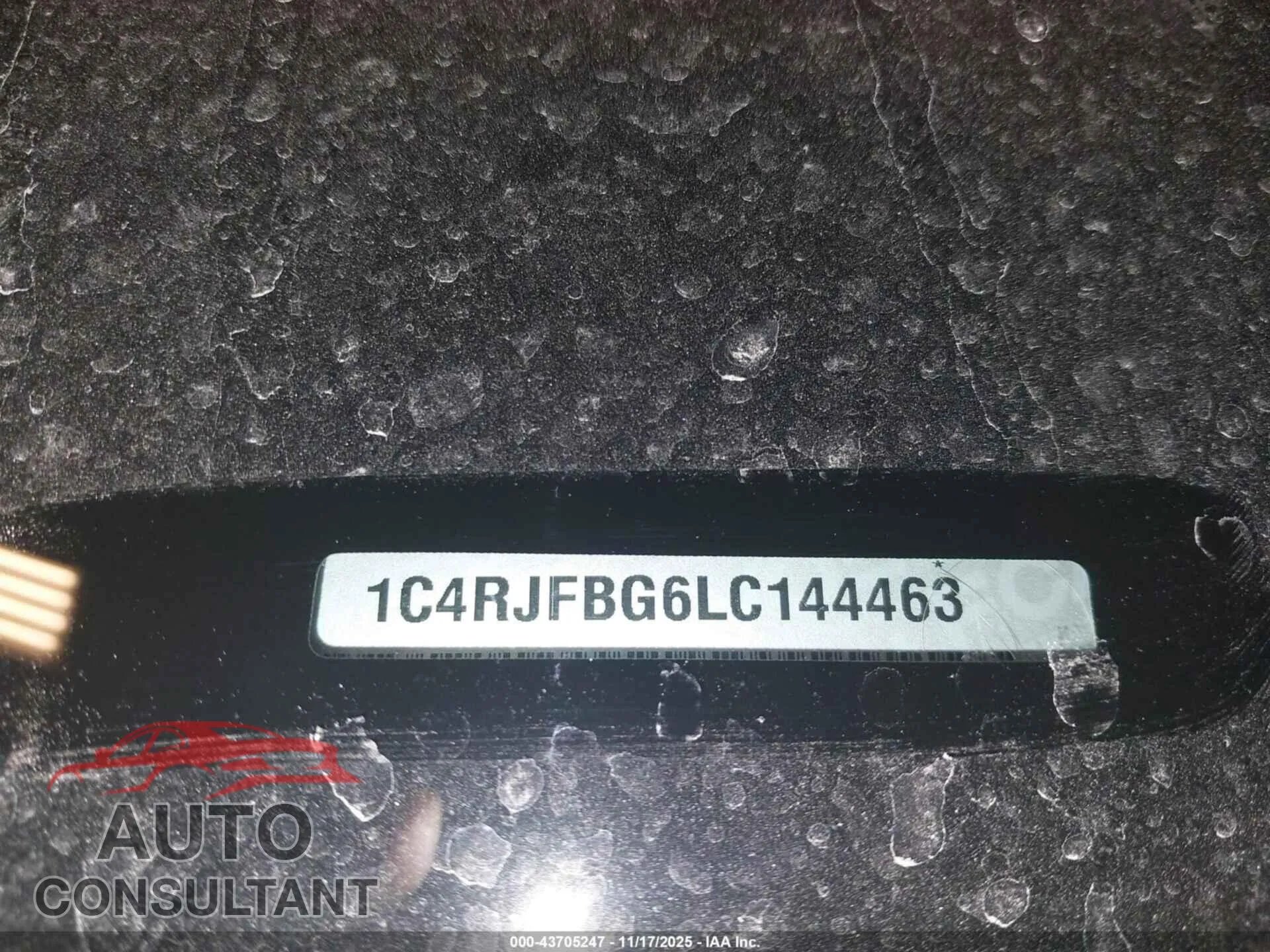 2020 JEEP GRAND CHEROKEE Damaged VIN 1C4RJFBG6LC144463 – trunk area