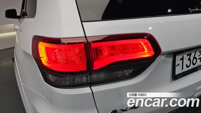2020 Jeep Grand Cherokee 3.6 Limited-X Sold VIN 1C4RJFBG6LC173011 – interior seats