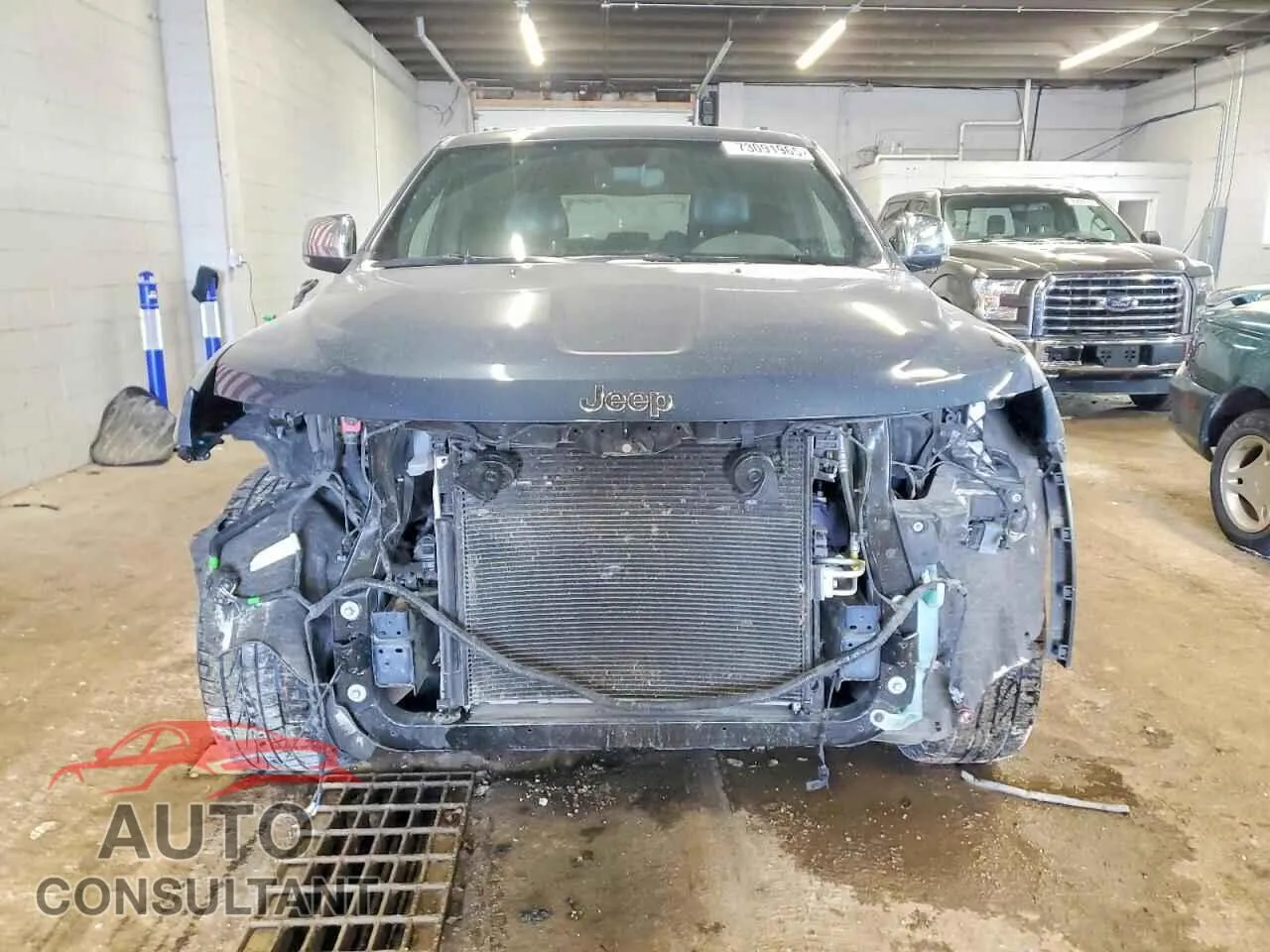 2020 JEEP GRAND CHER Damaged VIN 1C4RJFBG7LC104389 – interior seats 2020 JEEP GRAND CHER Damaged VIN 1C4RJFBG7LC104389 – interior seats
