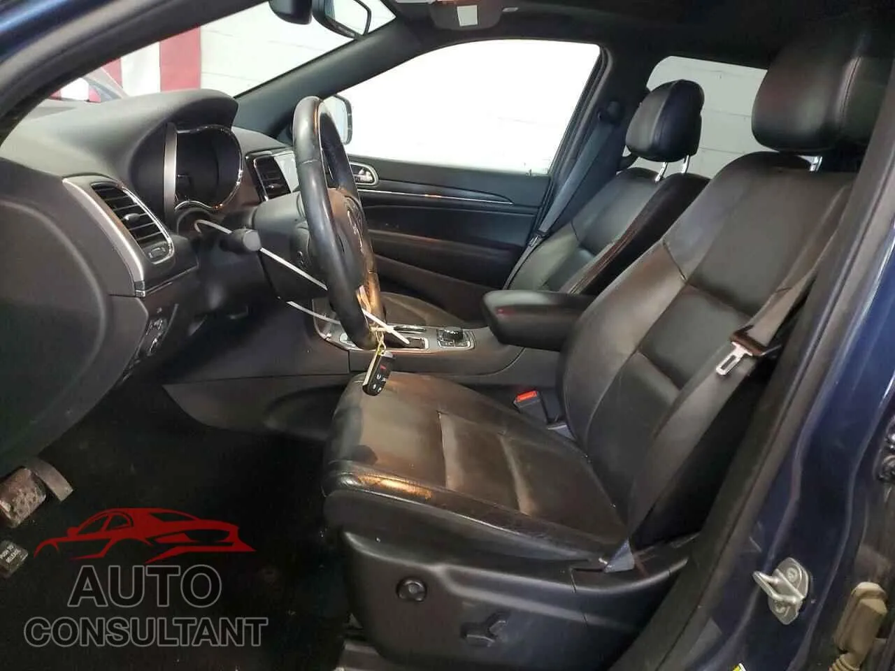 2020 JEEP GRAND CHER Damaged VIN 1C4RJFBG7LC104389 – exterior detail 2020 JEEP GRAND CHER Damaged VIN 1C4RJFBG7LC104389 – exterior detail
