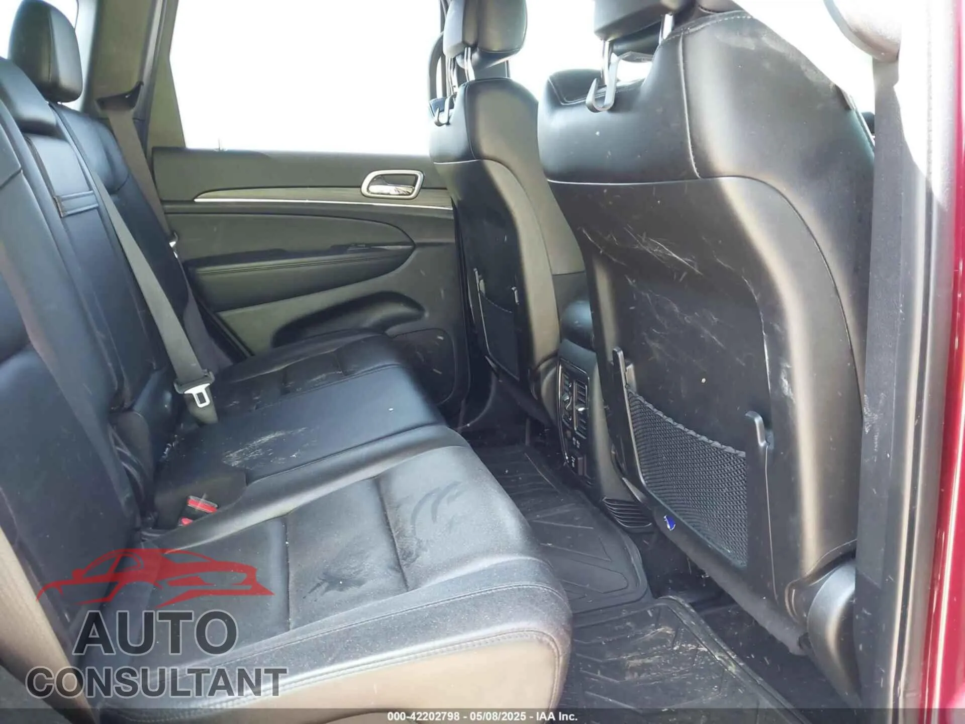 2022 JEEP GRAND CHEROKEE WK Damaged VIN 1C4RJFBG7NC167320 – undercarriage