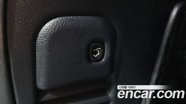 2017 Jeep Grand Cherokee 3.6 Overland Sold VIN 1C4RJFCG4HC747238 – photo 31