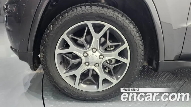 2019 Jeep Grand Cherokee 3.6 Overland VIN 1C4RJFCG8KC760002