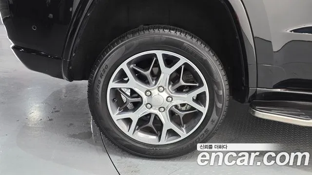 2020 Jeep Grand Cherokee 3.0 Diesel Overland Sold VIN 1C4RJFCM7LC157601 – photo 28