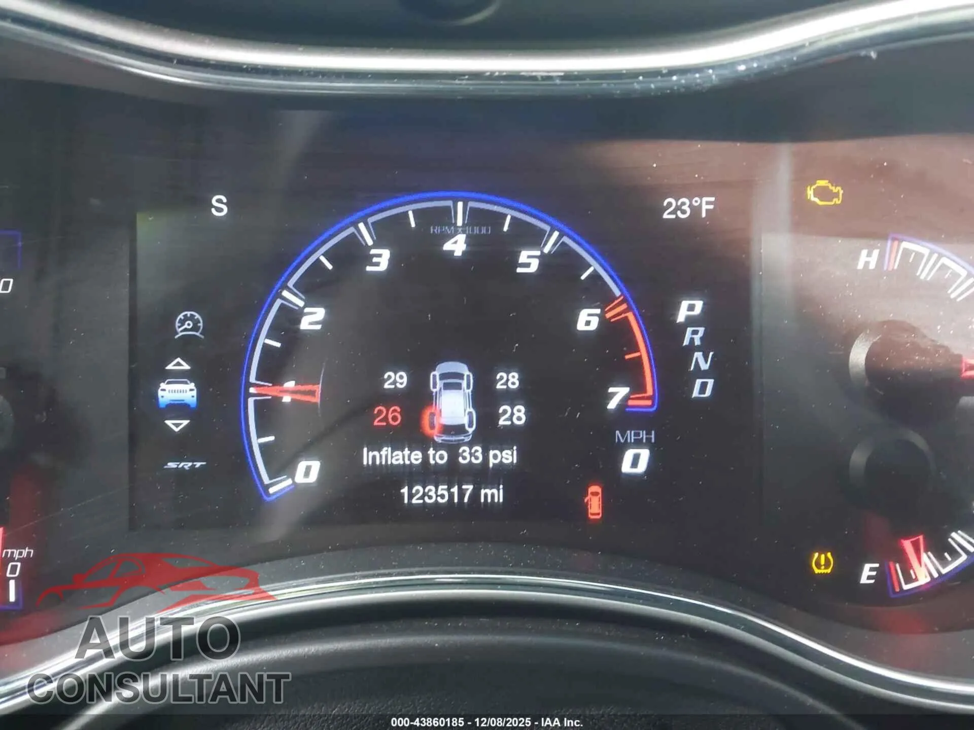 2016 JEEP GRAND CHEROKEE Damaged VIN 1C4RJFDJ8GC398934 – exterior detail