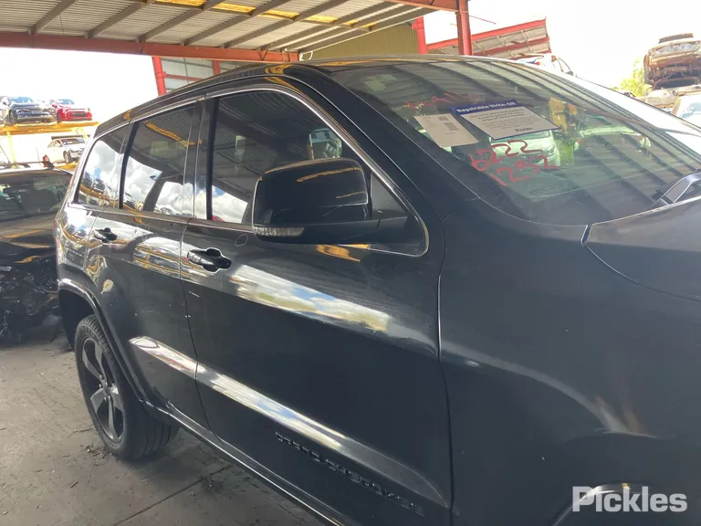 2015 Jeep Grand Cherokee Used VIN 1C4RJFEG6FC885308 – photo 22