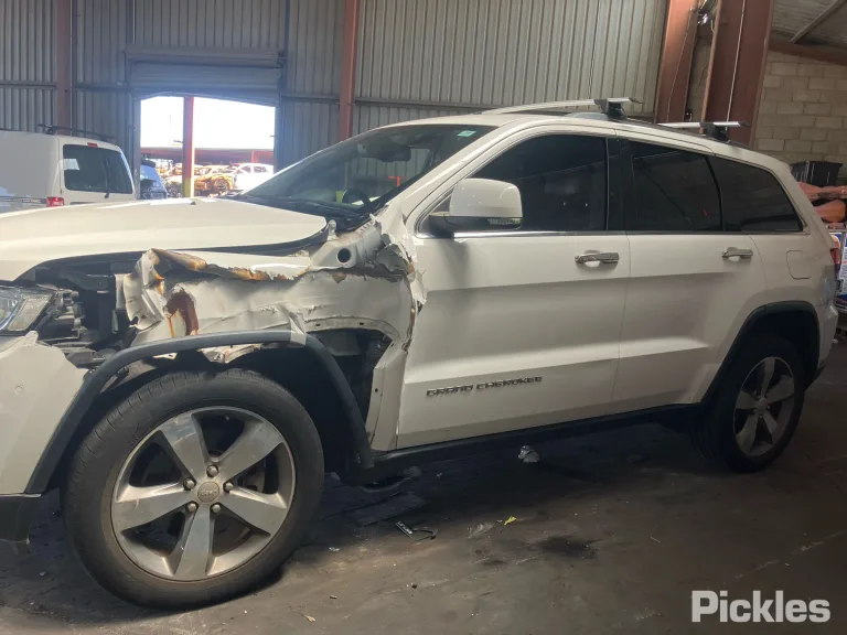 2015 Jeep Grand Cherokee Damaged VIN 1C4RJFFM0FC701338 – exterior detail