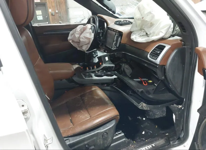 2018 JEEP Grand Cherokee Used VIN 1C4RJFJGXJC104286 – rear exterior