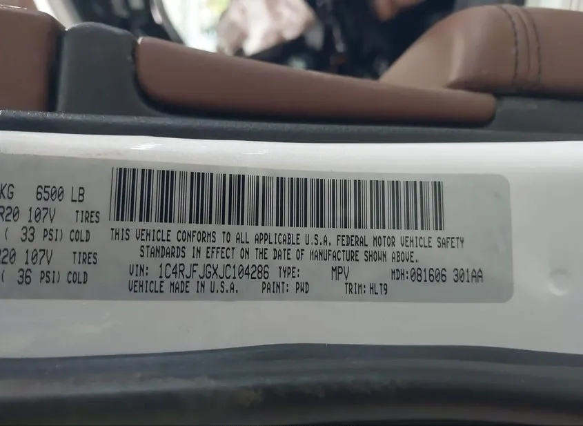 2018 JEEP Grand Cherokee Used VIN 1C4RJFJGXJC104286 – photo 15