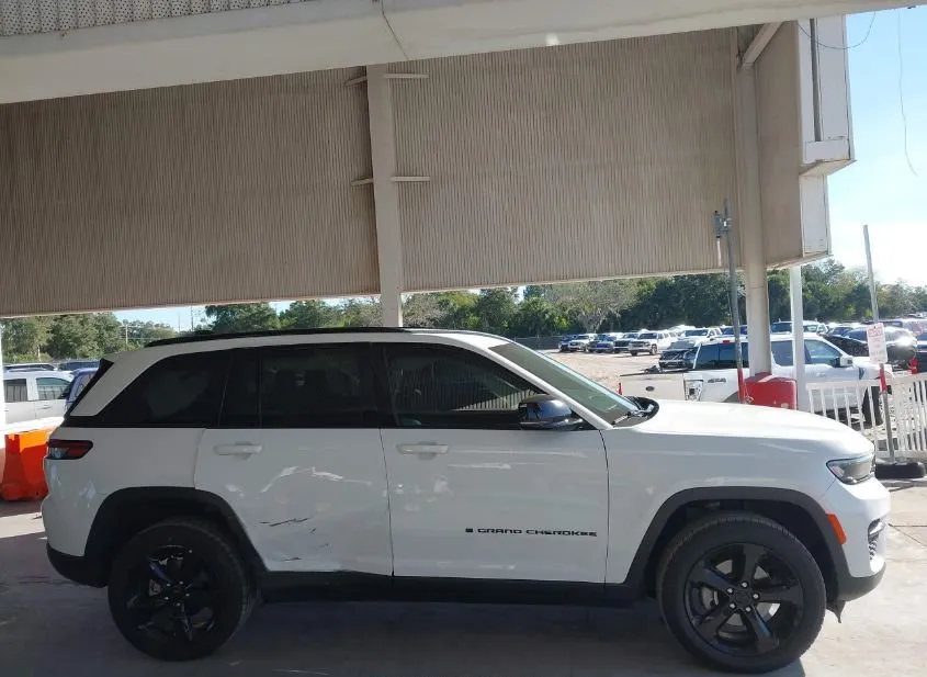 2022 JEEP Grand Cherokee Used VIN 1C4RJGAG5N8574496 – rear exterior